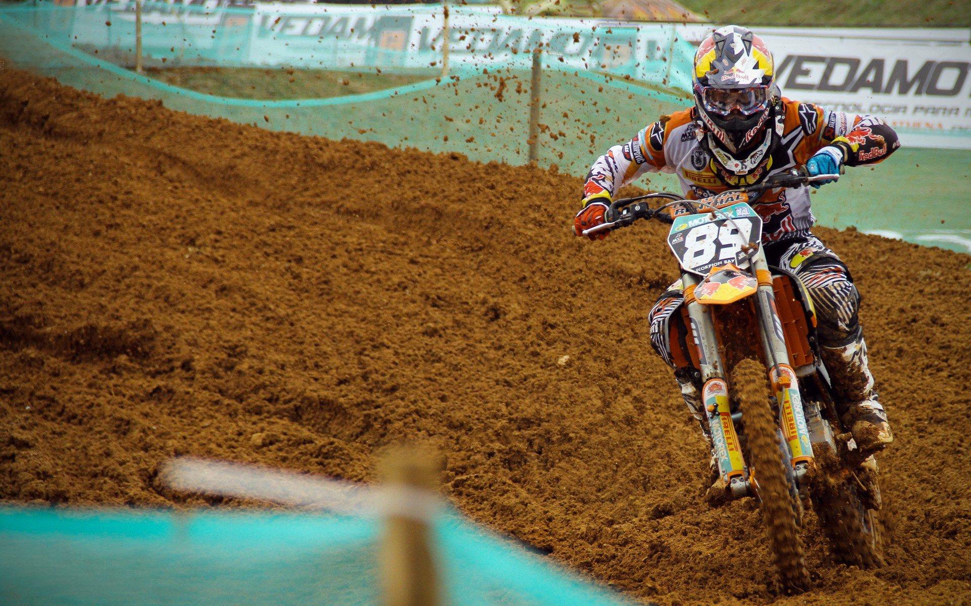 混合泳新星闪耀全国锦标赛，破纪录表现引爆泳坛热潮：壹号娱乐网页版